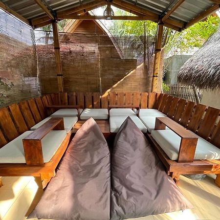 Nelly Homestay Gili Air Exterior foto